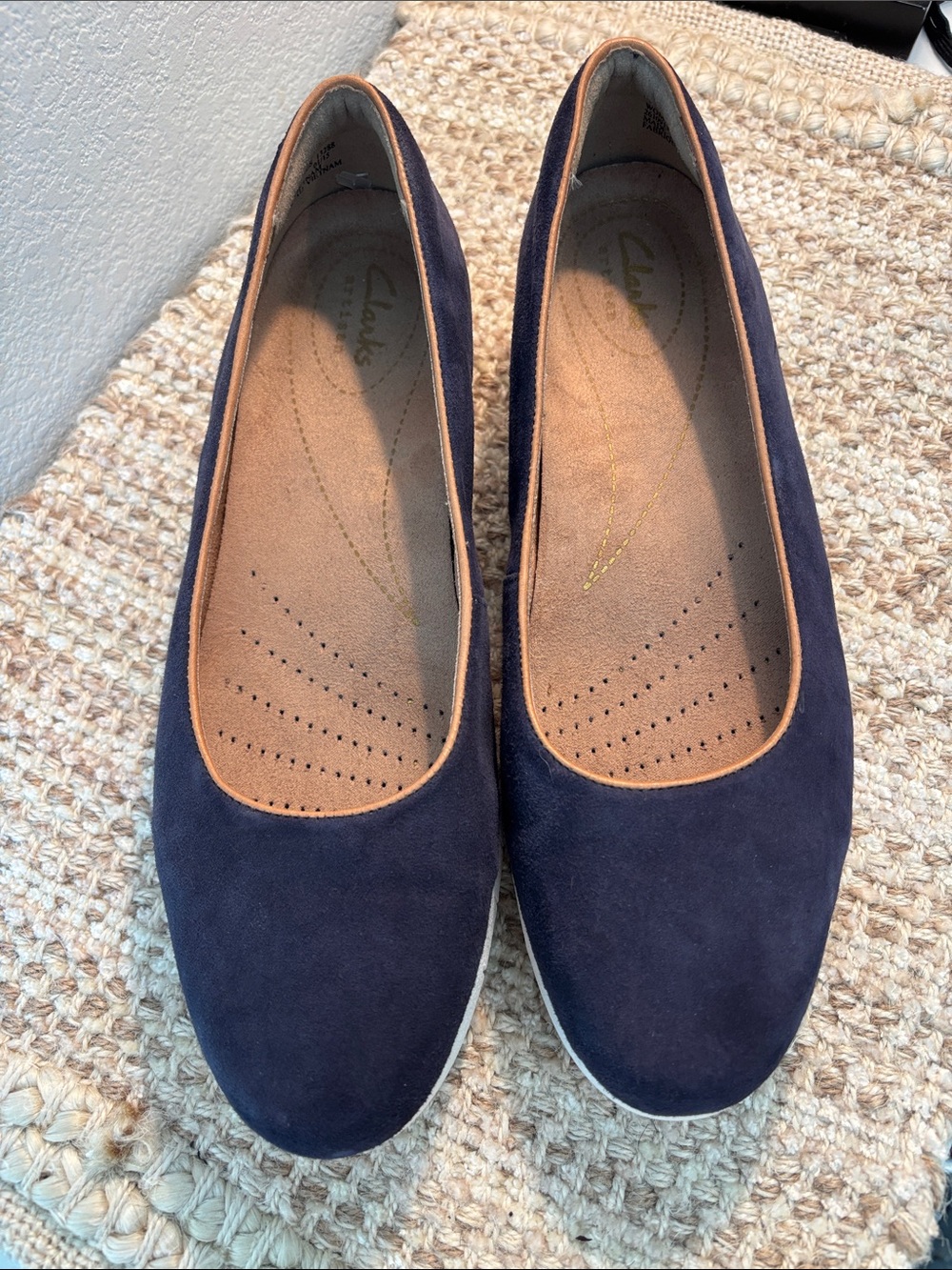 Clarks Artisan Navy Suede Ballet Flats with Tan Trim